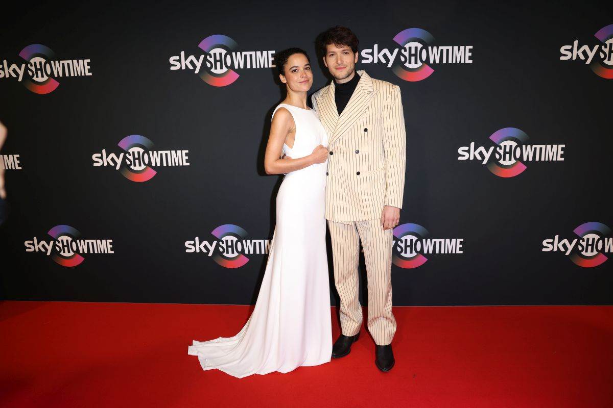 JULIANA_CANFIELD_JEFFWILBUSCH_SKYSHOWTIME_EVENT.JPG