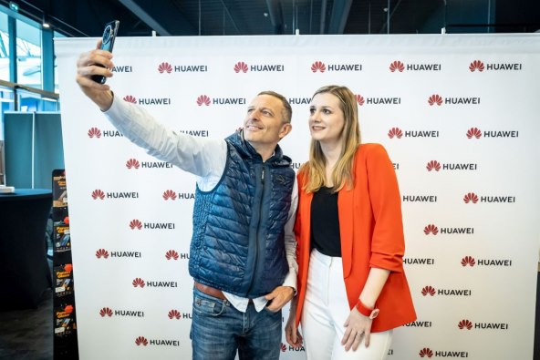 Huawei Mate 50 Pro (5).jpg