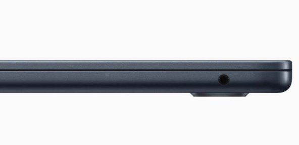 MacBook-Air-M2-cip-4.jpg