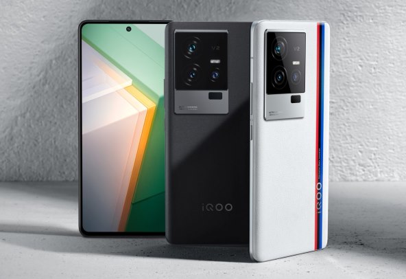 iQOO 11 Family 01.jpg