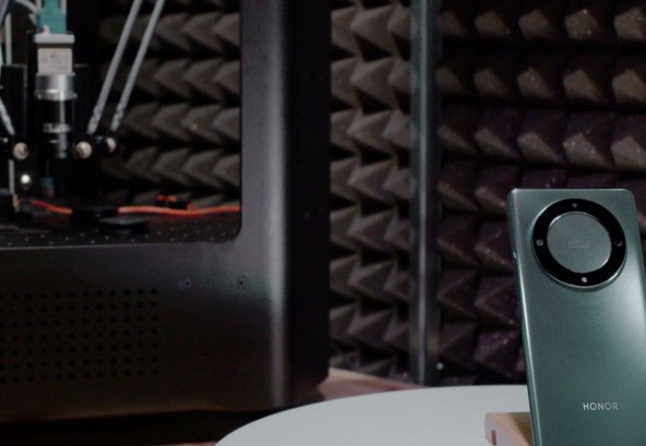 DXOMARK-TESTING-DEVICE.jpg