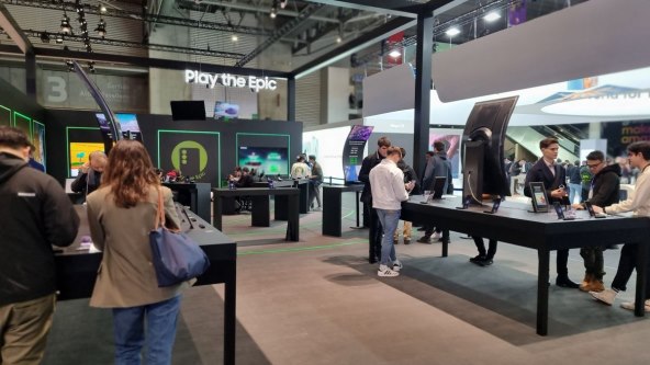 Samsung MWC23 Barcelona (1).jpg