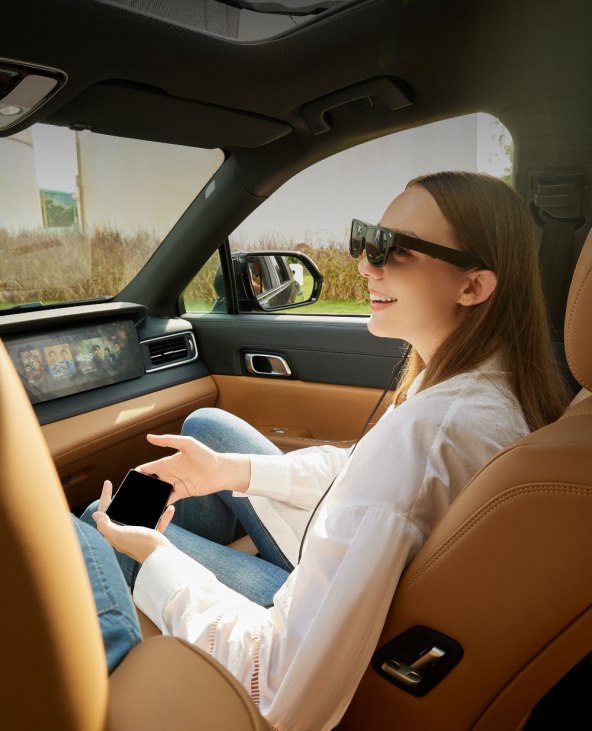 TCL NXTWEAR S (8).jpg