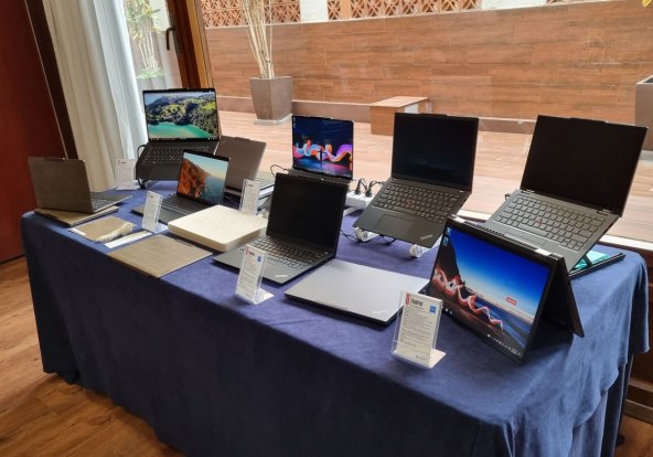 Lenovo MWC23 Barcelona (1).jpg