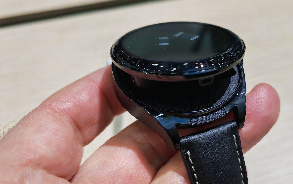 Huawei Watch Buds (2).jpg