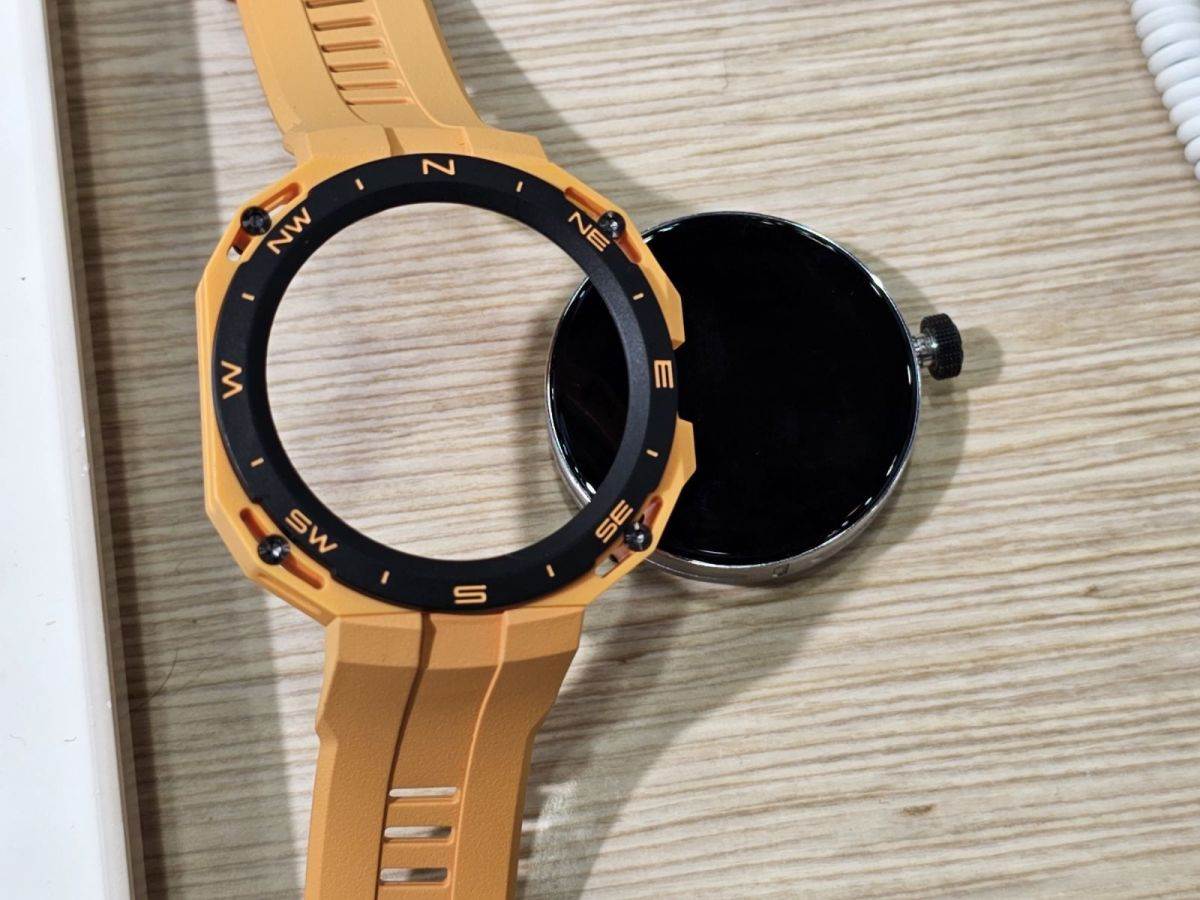 Huawei Watch GT Cyber (1).jpg