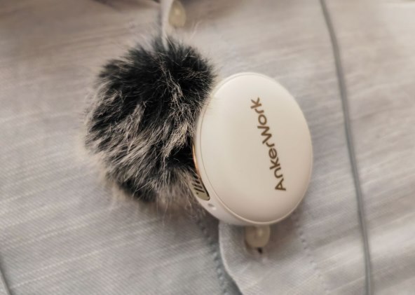 AnkerWork M650 Wireless Microphone (16).jpg