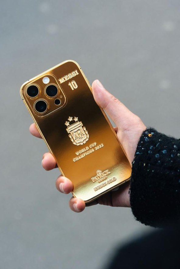 Zlatni Apple iPhone 14 Pro Messi Argentina (4).jpg