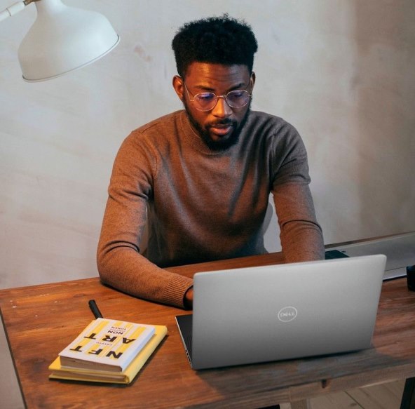 Dell XPS 17 (2).jpg