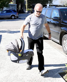Kelsey Grammer brižni je otac malene Faith