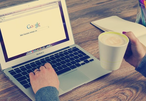 Apple MacBook Air.jpg