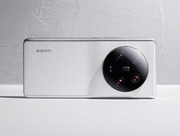 Xiaomi 13 Ultra (6).jpg