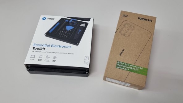 Nokia G22 iFixit popravak zamjena baterije (2).jpg