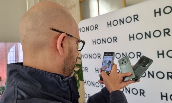 Honor Magic5 Pro (7).jpg