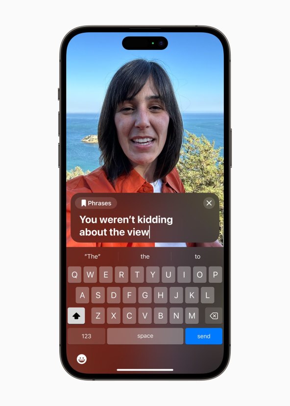 Apple-accessibility-FaceTime-Live-Speech.jpg