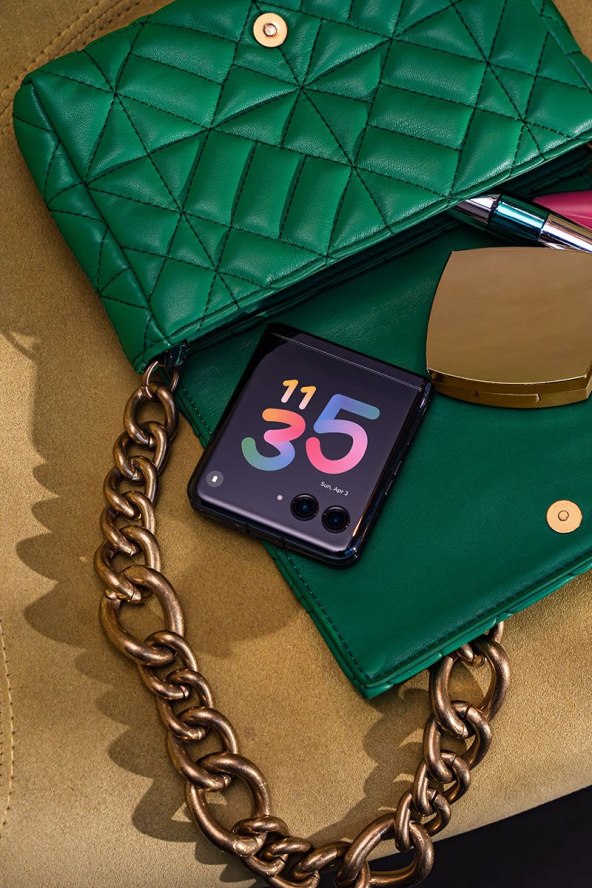 NOVA MOTOROLA RAZR: Legendarni izgled modela RAZR V3 u novom ruhu