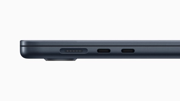 Apple MacBook Air 15,3 inča (8).jpg