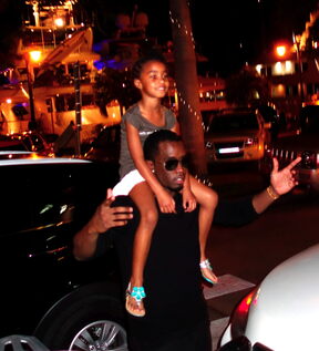 P. Diddy blagdane provodi na svojoj luksuznoj jahti