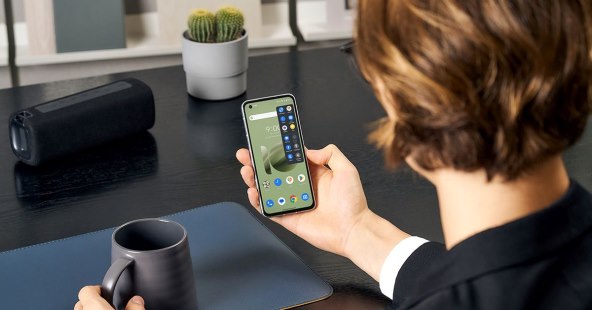 Asus Zenfone 10 (2).jpg