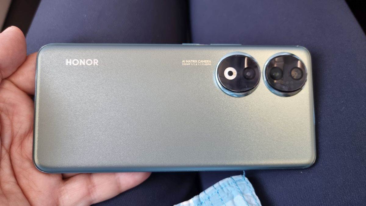 Honor 90 (17).jpg