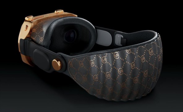 Apple Vision Pro Caviar Edition (7).jpg
