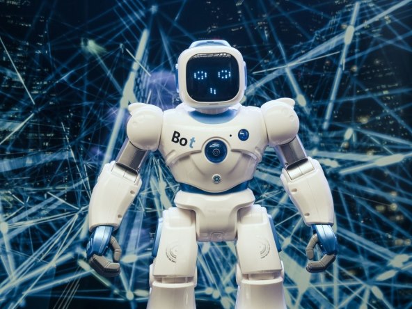 UZ NEKE PROBLEME: AI donosi veću kvalitetu poslova
