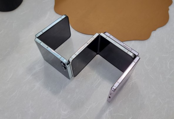 Samsung Galaxy Z Flip5.jpg