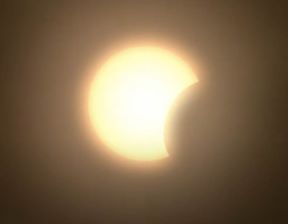 Djelomicno pomracenje Sunca (2).jpg
