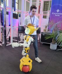 Mirokai robot (2).jpg