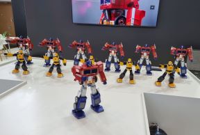 Roboti transformeri (2).jpg