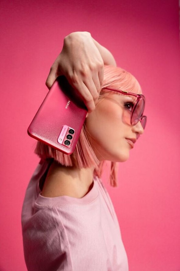Nokia G42 5G So Pink (5).jpg