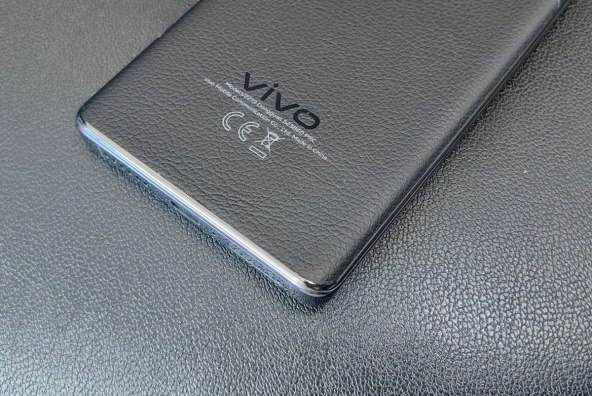 Vivo X90 Pro (4).jpg