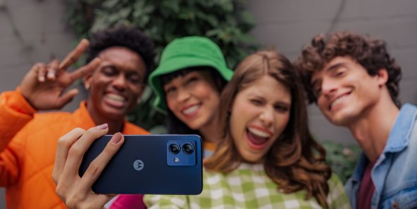 moto g84 5G_ATL_GALLERY SHOOT_PROFESSIONAL SHOTS_120DPI_DIGITAL USE 3.jpg