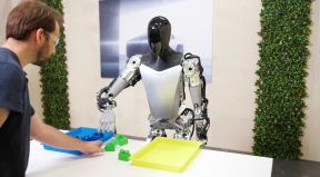 Tesla robot Optimus (5).jpg