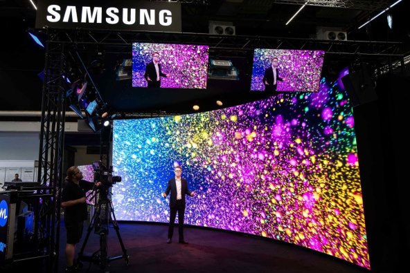 Samsung The Wall (5).jpg