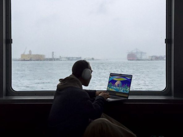 Apple MacBook Pro-M3 (3).jpg