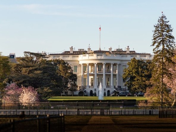 Bijela kuca The White House (2).jpg