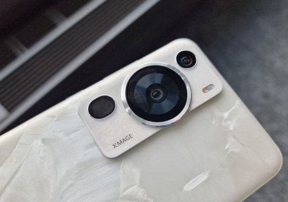 Huawei P60 Pro.jpg