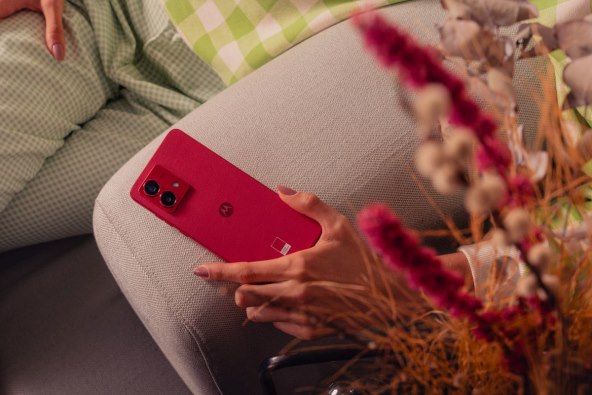 moto g84 5G_ATL_GALLERY SHOOT_PROFESSIONAL SHOTS_120DPI_DIGITAL USE 10.jpg