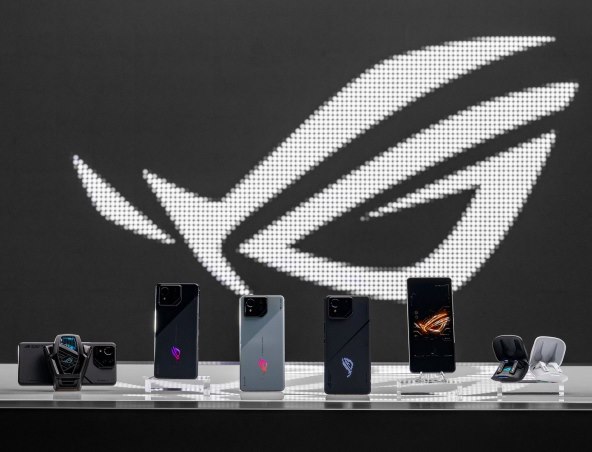 ROG Phone 8 i ROG Phone 8 Pro (5).jpg