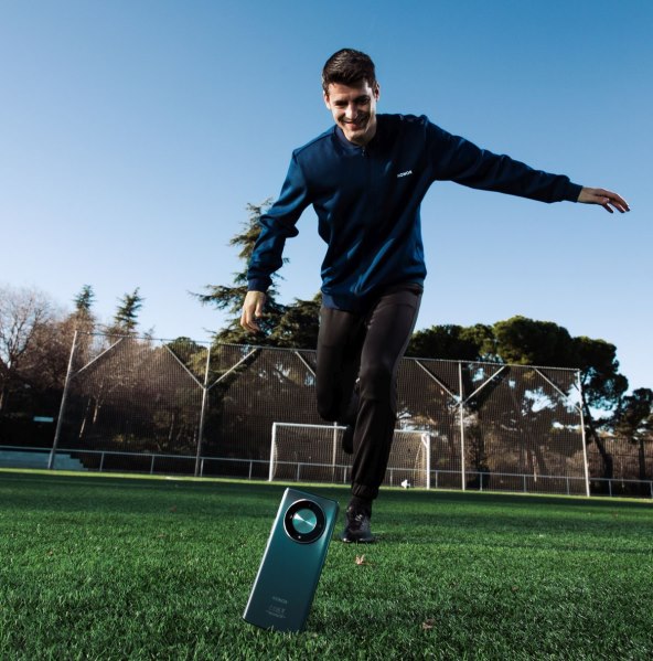 HONOR Magic6 Lite x Morata_2.jpg