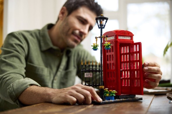 Lego telefonska govornica (1).jpg