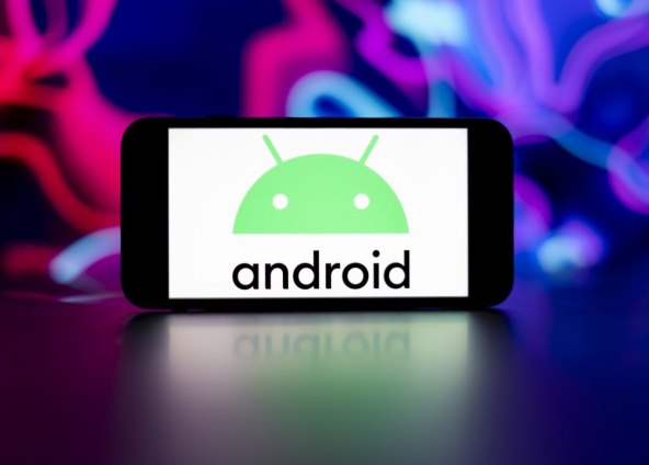 Android pametni telefon.jpg