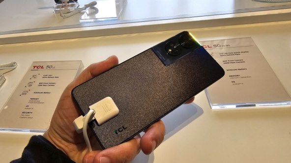 TCL 50 XE 5G (1).jpg