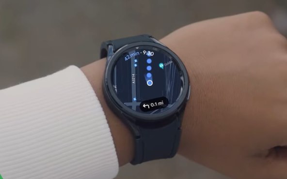 WearOS navigacija Google Maps.jpg