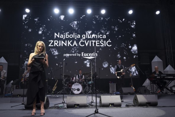 Zrinka Cvitešić