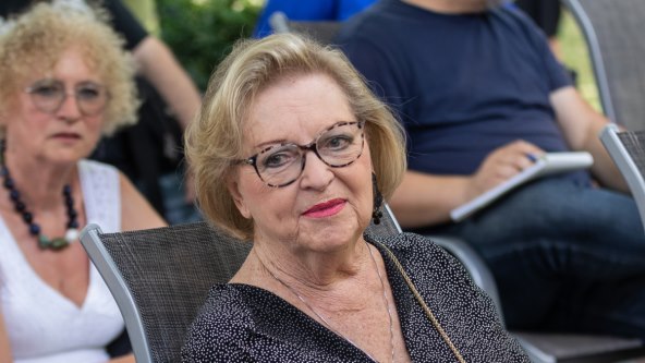 Gabi Novak (1).jpg
