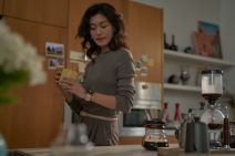 MKT_SocRates_KSP Image_eSIM incoming calling_EN_ JPG-RGB .jpg