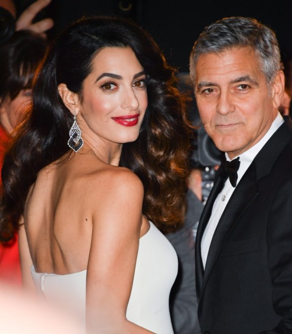 George Clooney et Amal Clooney arrivent la 42eme Cérémonie des César.jpeg