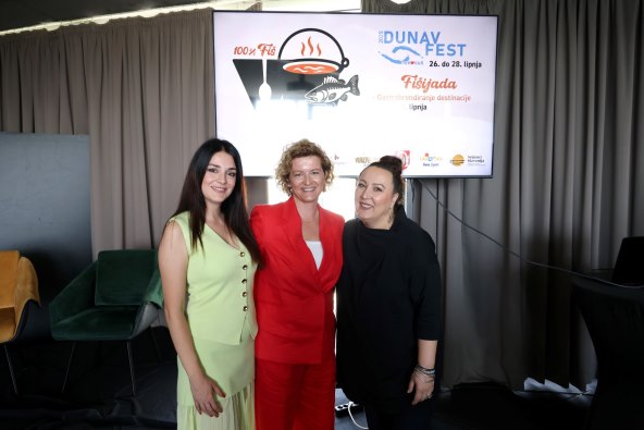 100% Fiš TZ grada Vukovara_Ana Pinjuh_Marina Sekulić_Sandra Rončević_foto_Anto Magzan.JPG